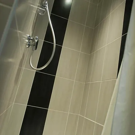 Montchapet Centre 2* Dijon