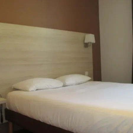 Hotel Montchapet Centre 2*