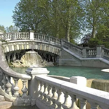 Montchapet Centre 2*