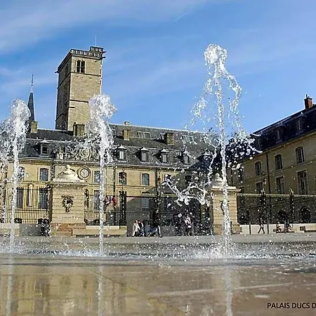 Montchapet Centre 2* Dijon