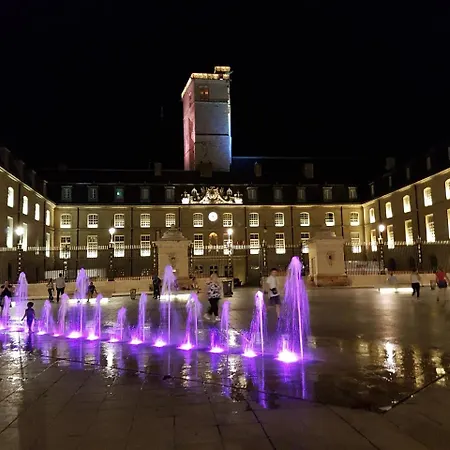 モンシャペ センター ディジョン