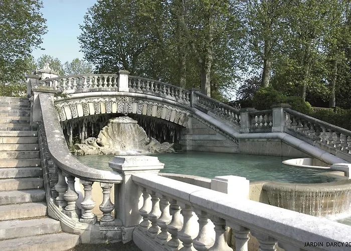 モンシャペ センター ホテル 2*