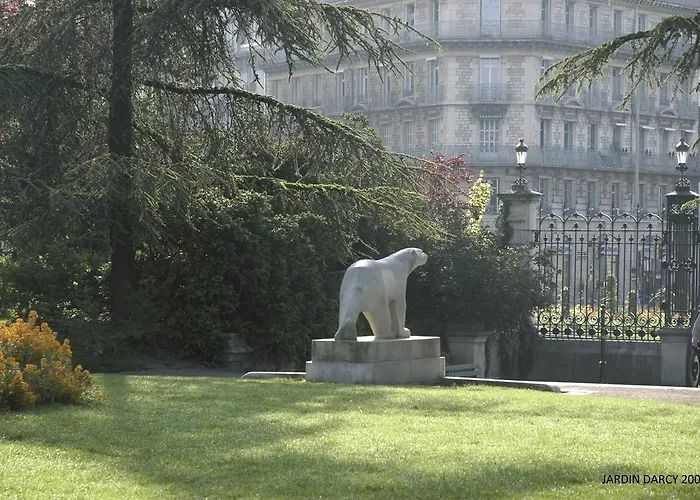 Montchapet Centre 2* Dijon