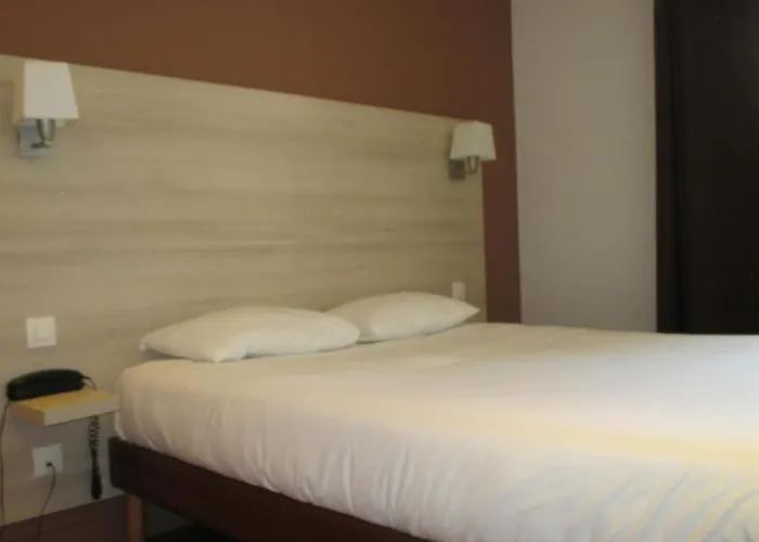 Montchapet Centre Hotel 2*