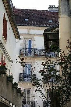 Montchapet Centre Hotel 2*