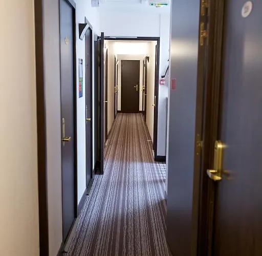 Hotel Montchapet Centre 2*